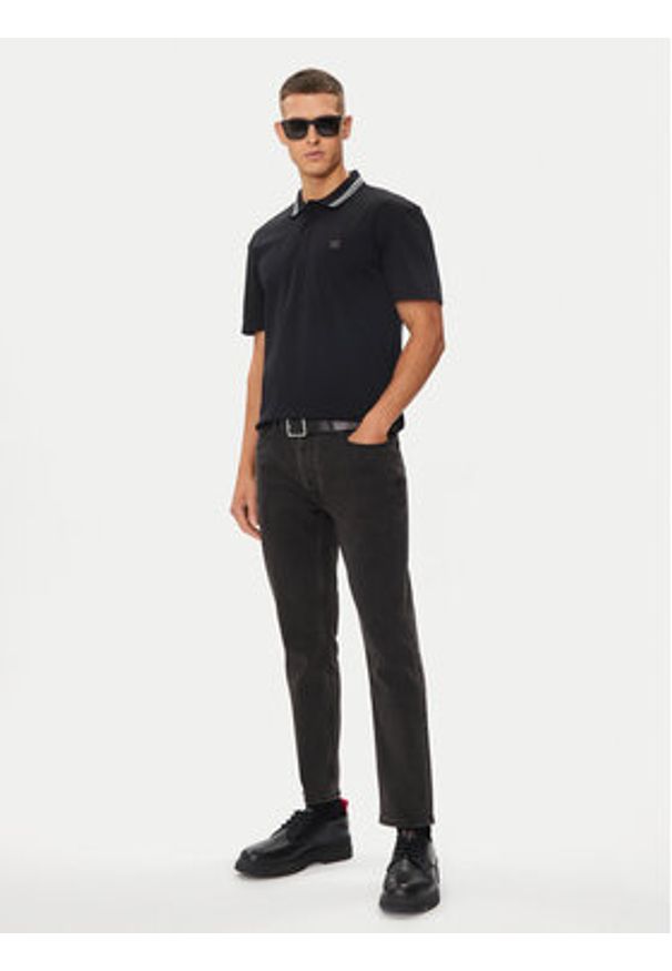 Hugo Polo Doucano 50510036 Czarny Regular Fit. Typ kołnierza: polo. Kolor: czarny. Materiał: bawełna