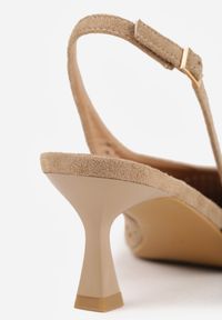 Born2be - Ciemnobeżowe Ażurowe Czółenka VICES na Obcasie Kaczuszka z Odkrytą Piętą Metipise. Okazja: na co dzień. Nosek buta: szpiczasty. Zapięcie: pasek. Kolor: beżowy. Wzór: ażurowy. Materiał: jeans. Obcas: na obcasie. Styl: casual, elegancki, wizytowy. Wysokość obcasa: średni #7