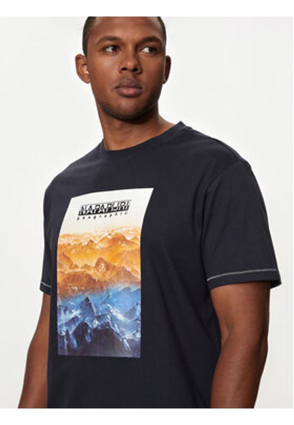 Napapijri T-Shirt S-Rollin NP0A4I3D Granatowy Regular Fit. Kolor: niebieski. Materiał: bawełna