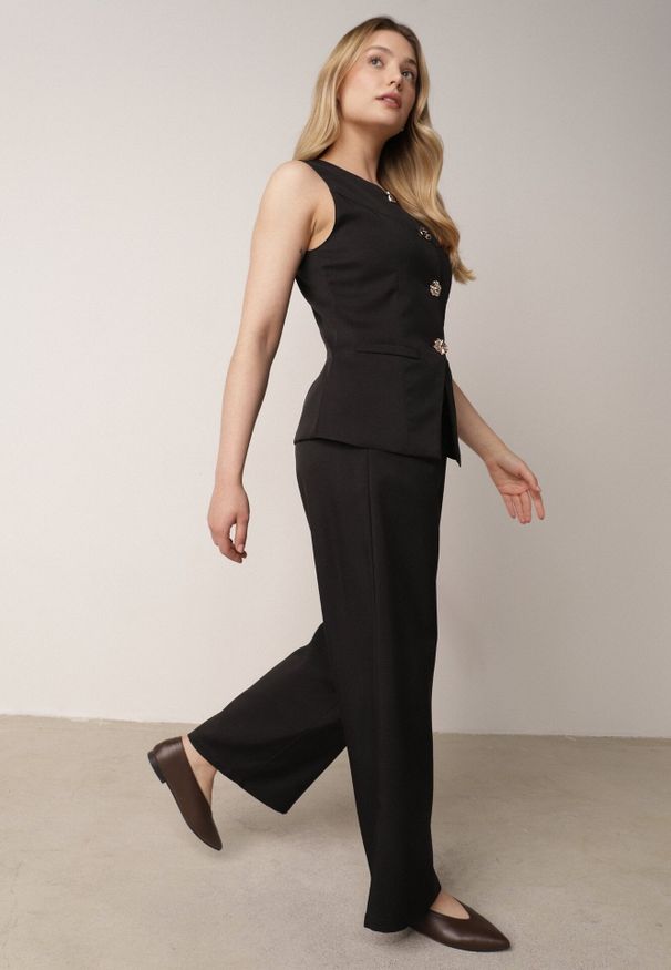 Born2be - Czarny Komplet Garniturowy z Bawełną Kamizelka i Szerokie Spodnie Sererissa. Kolor: czarny. Materiał: bawełna