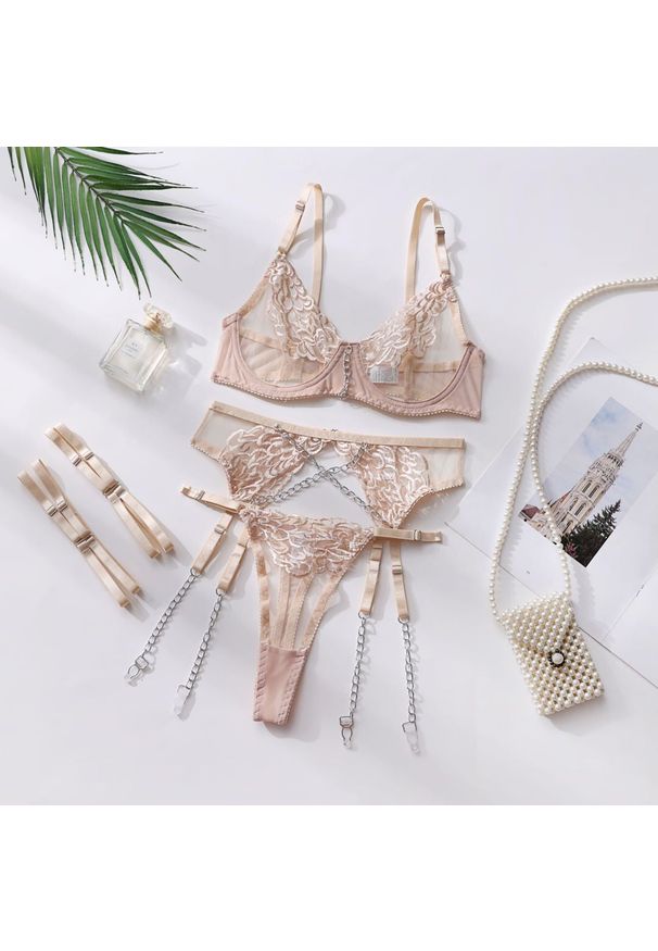 Intica - Koronkowy zestaw bielizny z finezyjnymi detalami Borjanka. Kolor: brązowy. Materiał: koronka. Wzór: aplikacja