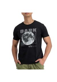 Koszulka Alpha Industries Dark Side 108510285 - czarna. Kolor: czarny. Materiał: bawełna. Wzór: napisy, aplikacja
