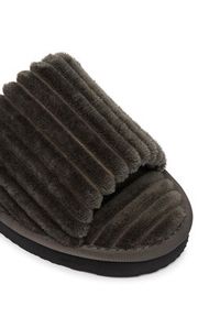 Calvin Klein Jeans Kapcie YW0YW01915 Szary. Kolor: szary. Materiał: materiał #4