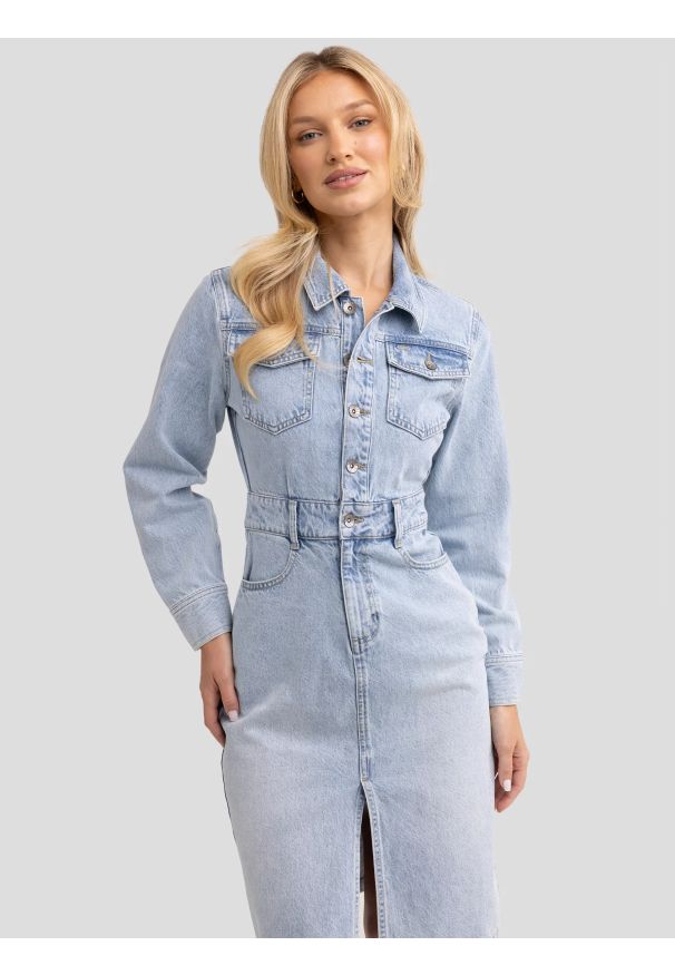 Big-Star - Sukienka damska jeansowa midi jasnoniebieska Laylana 162. Okazja: na co dzień. Kolor: niebieski. Materiał: jeans. Długość rękawa: długi rękaw. Typ sukienki: ołówkowe, proste. Styl: wizytowy, klasyczny, elegancki, casual. Długość: midi
