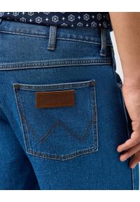 Wrangler - MESKIE SPODENKI WRANGLER FRONTIER SHORT DARK STONE 112362493 #3