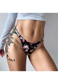 Intica - Majtki z ozdobną gumką podkreślające sylwetkę Magga. Kolor: czarny. Materiał: materiał