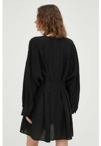 Samsoe & Samsoe - Samsoe Samsoe sukienka kolor czarny mini rozkloszowana. Kolor: czarny. Materiał: tkanina, jedwab, materiał, lyocell. Długość rękawa: długi rękaw. Typ sukienki: rozkloszowane. Długość: mini #5