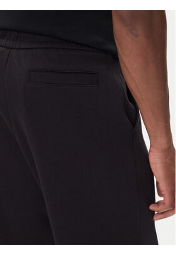 BOSS Spodnie dresowe C-Locsin 116 50544109 Czarny Regular Fit. Kolor: czarny. Materiał: bawełna