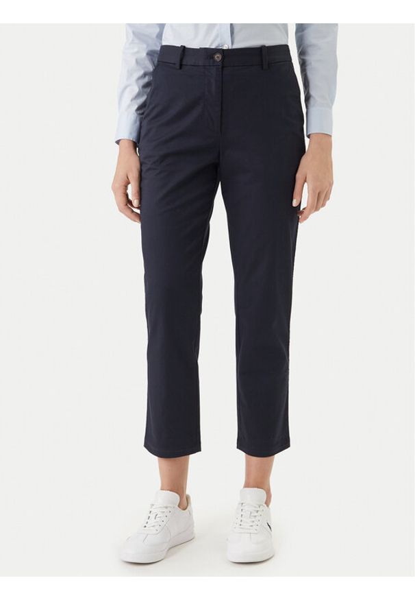 GANT - Gant Chinosy 4150380 Granatowy Slim Fit. Kolor: niebieski. Materiał: bawełna