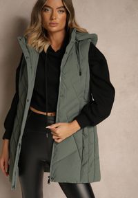 Renee - Zielona Pikowana Kamizelka o Taliowanym Kroju z Kapturem Tulonea. Okazja: na co dzień. Typ kołnierza: kaptur. Kolor: zielony. Materiał: jeans. Styl: casual