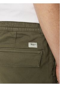 Pepe Jeans Szorty materiałowe Gymdigo Cargo Short PM801077 Khaki Regular Fit. Kolor: brązowy. Materiał: bawełna #5