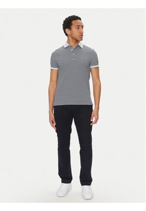 TOMMY HILFIGER - Tommy Hilfiger Polo 1985 MW0MW17771 Granatowy Slim Fit. Typ kołnierza: polo. Kolor: niebieski. Materiał: bawełna