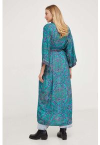 Answear Lab kimono jedwabne kolor zielony oversize wzorzysta. Kolor: zielony. Materiał: jedwab. Styl: wakacyjny #5