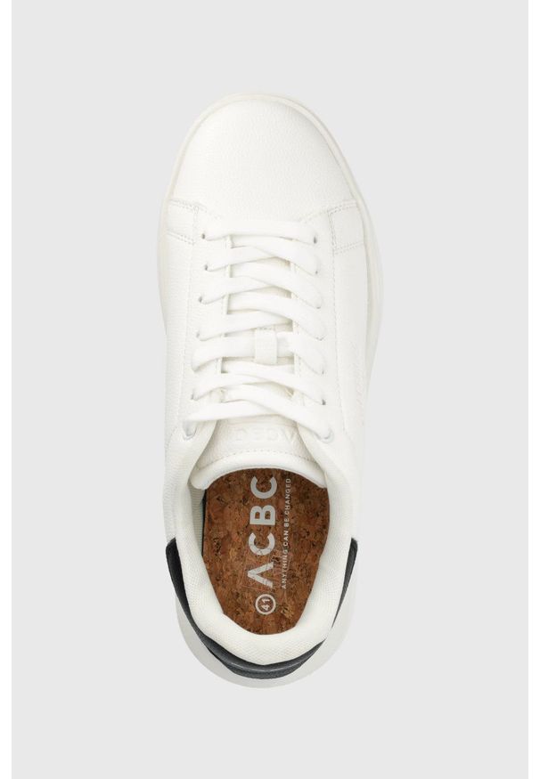 ACBC buty kolor biały. Nosek buta: okrągły. Zapięcie: sznurówki. Kolor: biały. Materiał: guma. Wzór: motyw zwierzęcy