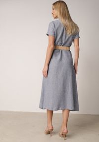 Born2be - Niebieska Sukienka Koszulowa z Krótkim Rękawem i Paskiem z Klamrą Orethea. Okazja: na co dzień. Kolor: niebieski. Materiał: materiał. Długość rękawa: krótki rękaw. Wzór: aplikacja. Typ sukienki: koszulowe. Styl: casual, elegancki #2