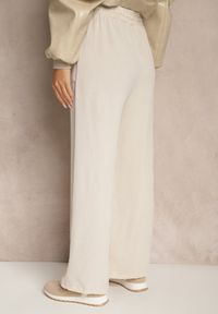 Renee - Beżowe Szerokie Spodnie z Wiskozą z Gumką w Pasie Lealirre. Okazja: na co dzień. Kolor: beżowy. Materiał: wiskoza. Wzór: gładki. Styl: casual #5