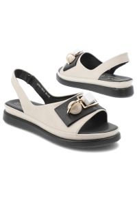 Sandały damskie S.Barski, ze skóry naturalnej licowej ozdobna klamra miękka podeszwa wygodny fason, beżowe, GR61-5932. Okazja: na co dzień. Zapięcie: klamry. Kolor: beżowy. Materiał: skóra. Wzór: geometria, aplikacja. Sezon: lato. Styl: casual, klasyczny, elegancki #7