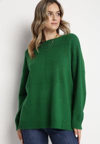Born2be - Zielony Sweter z Długim Rękawem o Klasycznym Kroju Blitesa. Okazja: na co dzień. Kolor: zielony. Materiał: materiał. Długość rękawa: długi rękaw. Długość: długie. Sezon: jesień, zima. Styl: klasyczny #3