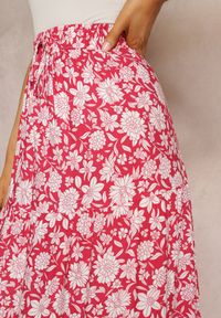 Renee - Czerwona Bawełniana Spódnica Maxi w Kwiaty Eile. Kolor: czerwony. Materiał: bawełna. Wzór: kwiaty
