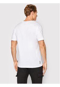 Bench T-Shirt Leandro 118985 Biały Regular Fit. Kolor: biały. Materiał: bawełna