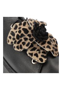 Czarne Sneakersy Karino Modne Obuwie Damskie. Okazja: na co dzień. Kolor: czarny. Materiał: skóra. Wzór: motyw zwierzęcy, kwiaty. Obcas: na platformie. Styl: casual, elegancki #5