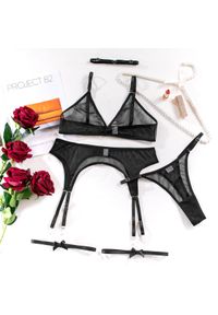 Intica - Komplet bielizny z delikatnych materiałów na romantyczne wieczory Carmelita. Kolor: czarny. Materiał: materiał