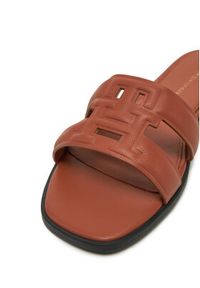 TOMMY HILFIGER - Tommy Hilfiger Klapki Th Logo Strap Mule FW0FW08671 Brązowy. Kolor: brązowy. Materiał: skóra #3