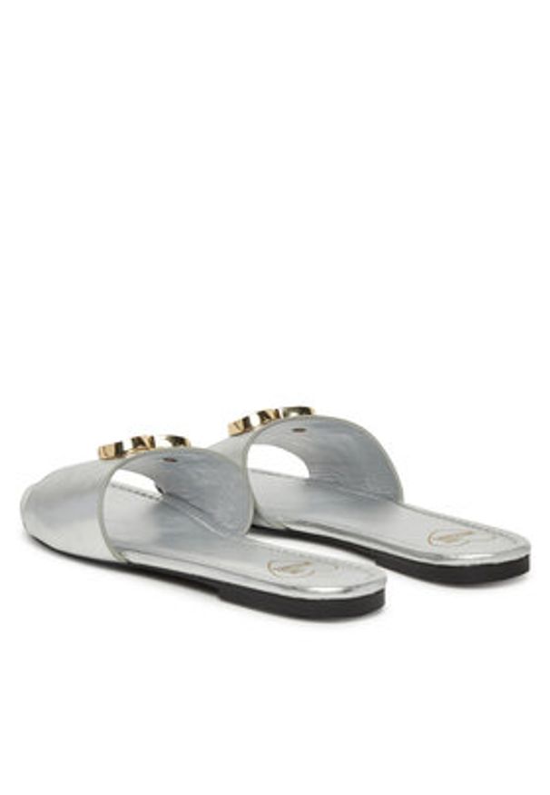 Love Moschino - LOVE MOSCHINO Klapki JA28161G0MIF090B Srebrny. Kolor: srebrny. Materiał: skóra