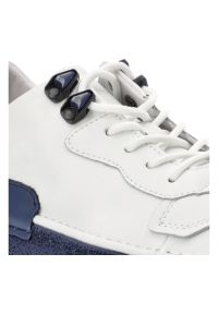 Biało-Granatowe Sneakersy Artiker Stylowe Obuwie Męskie. Okazja: na co dzień. Kolor: biały. Materiał: skóra, guma. Szerokość cholewki: normalna #3