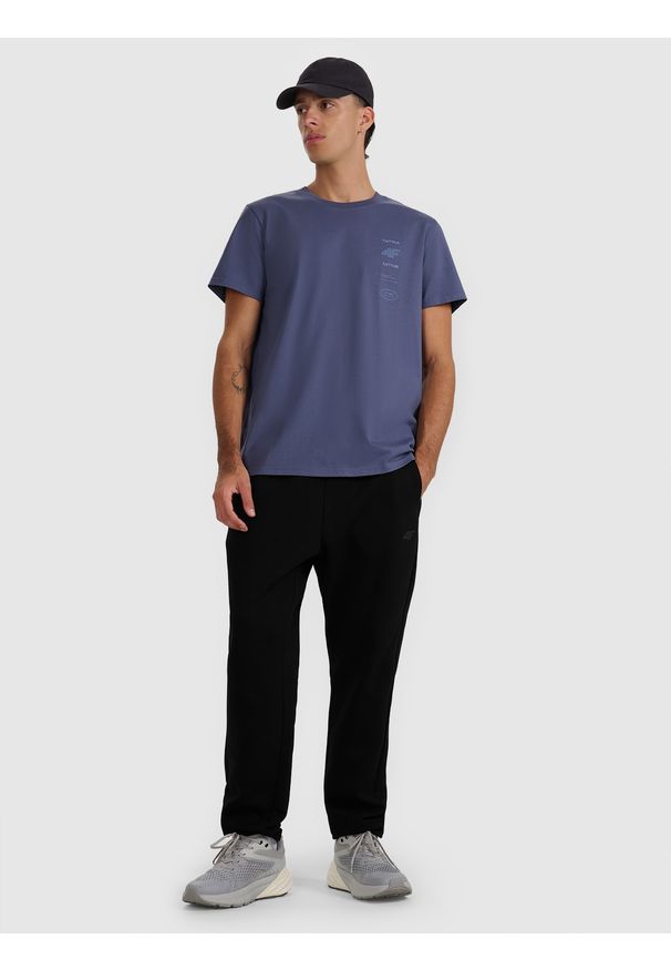 4f - 4F T-shirt regular z nadrukiem męski - granatowy XL. Okazja: na co dzień. Kolor: niebieski. Materiał: bawełna. Długość: długie. Wzór: nadruk. Styl: casual