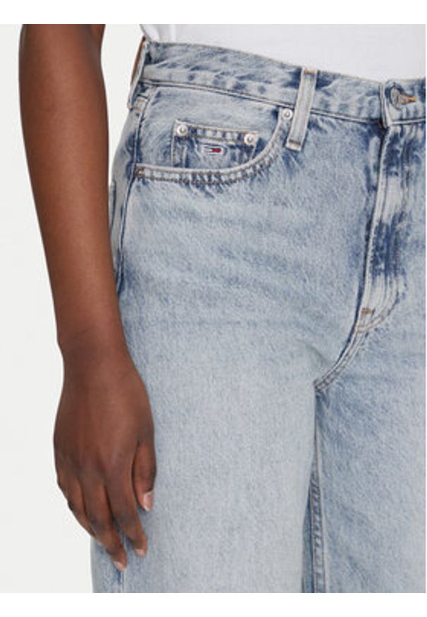 Tommy Jeans Jeansy Layla DW0DW20593 Niebieski Straight Fit. Kolor: niebieski