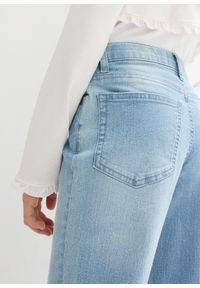 bonprix - Dżinsy z poszerzanymi nogawkami, mid waist. Kolor: niebieski #3