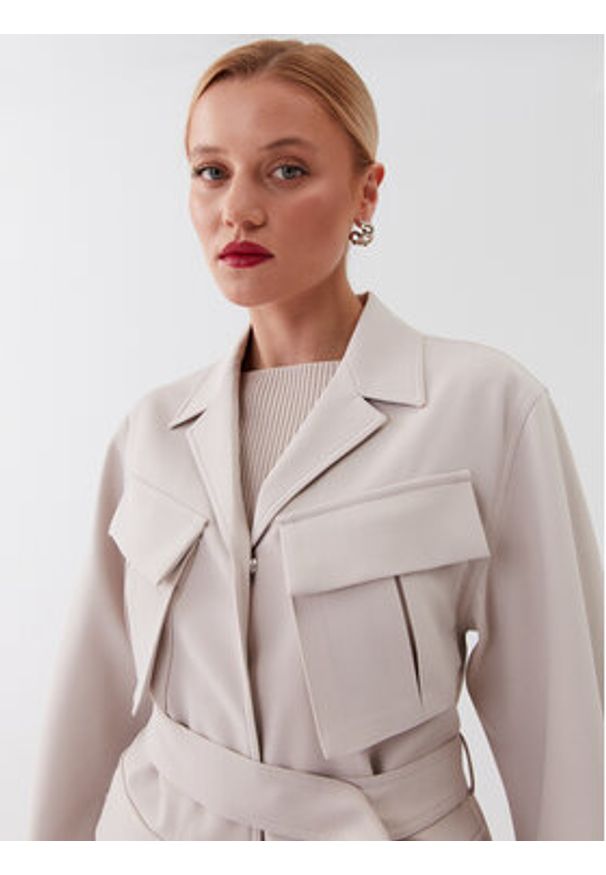 Calvin Klein Płaszcz przejściowy K20K205882 Écru Regular Fit. Materiał: syntetyk