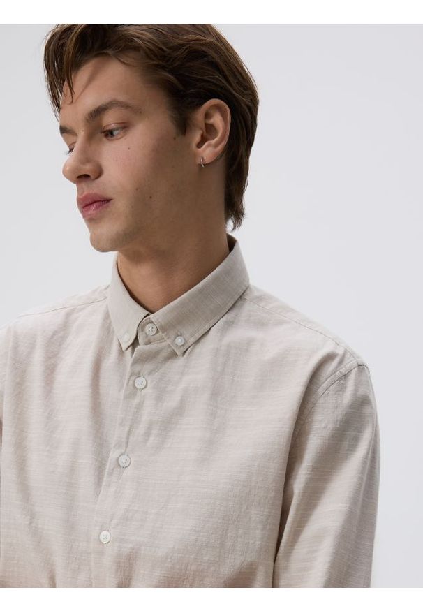 Reserved - Bawełniana koszula slim fit - beżowy. Kolor: beżowy. Materiał: bawełna