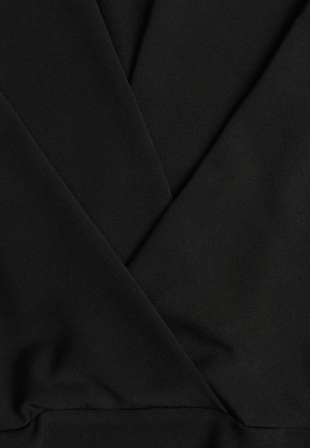 Born2be - Czarny Kombinezon z Kopertowym Dekoltem Cizine. Okazja: na co dzień. Kolor: czarny. Materiał: wiskoza. Styl: casual