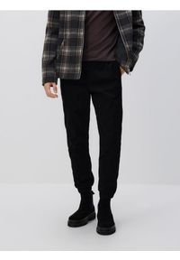 Reserved - Bawełniane spodnie jogger - czarny. Kolor: czarny. Materiał: bawełna