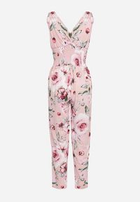 Born2be - Różowy Kombinezon w Kwiaty Wykończony Troczkami z Gumką w Talii Jalivia. Okazja: na co dzień. Kolor: różowy. Długość rękawa: na ramiączkach. Wzór: kwiaty. Sezon: wiosna, lato. Styl: casual, elegancki #3