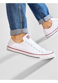 Converse Trampki Chuck Taylor All Star Ox M7652C Biały. Kolor: biały. Materiał: materiał #1