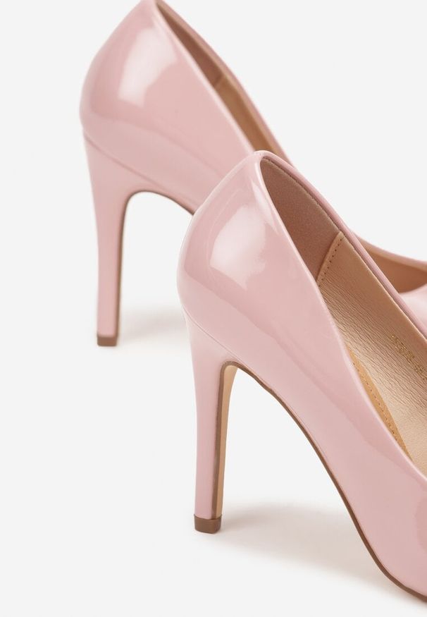 Renee - Różowe Lakierowane Eleganckie Szpilki Vices z Wkładką ze Skóry Naturalnej Innalora. Okazja: do pracy. Kolor: różowy. Materiał: lakier, skóra. Wzór: aplikacja. Obcas: na szpilce. Styl: elegancki. Wysokość obcasa: średni