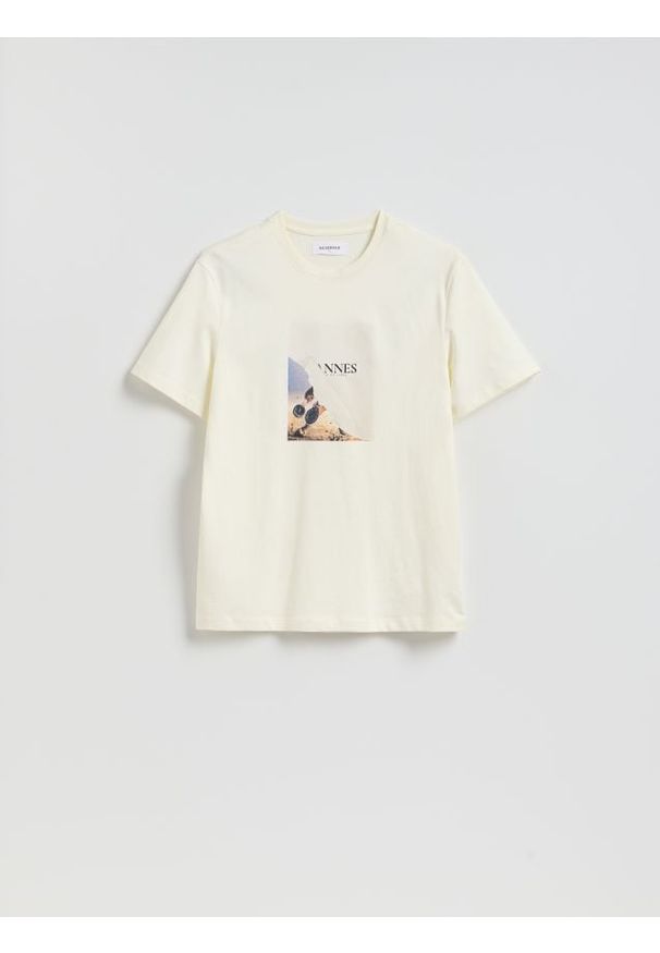 Reserved - T-shirt regular z bawełny merceryzowanej - złamana biel. Materiał: bawełna