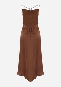 Born2be - Brązowa Asymetryczna Sukienka Vices z Odkrytymi Plecami i Gorsetowym Wiązaniem Natifalia. Typ kołnierza: dekolt gorset. Kolor: brązowy. Typ sukienki: asymetryczne, gorsetowe. Styl: elegancki #3
