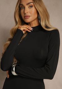Renee - Czarna Koktajlowa Sukienka z Wiskozą i Półgolfem o Taliowanym Kroju Zozorina. Kolor: czarny. Materiał: wiskoza. Styl: wizytowy. Długość: midi #5