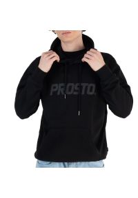 Bluza Prosto Klasyk Hoodie Matched KL251MSWE2042 - czarna. Okazja: na co dzień, na spacer. Typ kołnierza: kaptur. Kolor: czarny. Materiał: dresówka, bawełna, materiał, poliester. Wzór: aplikacja. Styl: klasyczny, casual. Sport: turystyka piesza