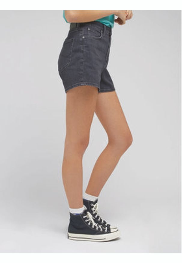 Lee Szorty jeansowe Carol L37CBBB34 112330590 Czarny Regular Fit. Kolor: czarny. Materiał: bawełna