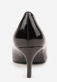 Renee - Czarne Czółenka na Szpilce ze Skórzaną Wkładką Caronella. Okazja: na co dzień. Nosek buta: szpiczasty. Kolor: czarny. Materiał: skóra. Obcas: na szpilce. Styl: casual, elegancki #9