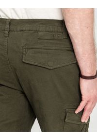 MARCUS - Męskie Spodnie Materiałowe Marcus Gerry Cargo 5052 Olive Green 16-200145. Materiał: materiał #8