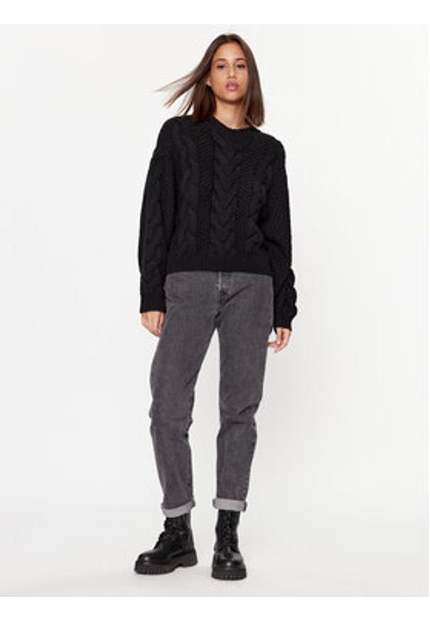 Wrangler Sweter 112342773 Czarny Regular Fit. Kolor: czarny. Materiał: syntetyk