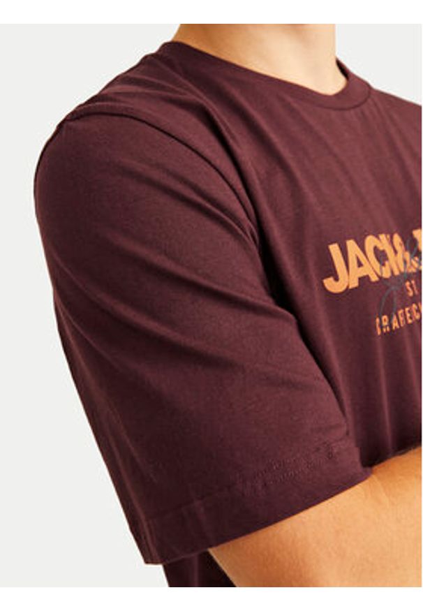 Jack & Jones - Jack&Jones T-Shirt Alvis 12256803 Czerwony Standard Fit. Kolor: czerwony. Materiał: bawełna