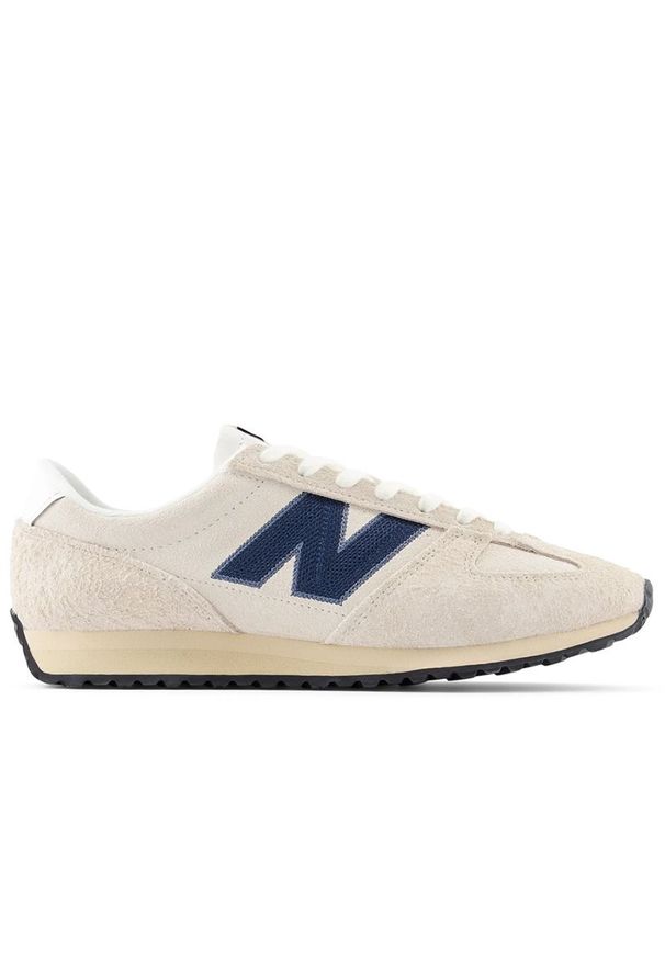 Buty unisex New Balance U4711H9 - beżowe. Kolor: beżowy. Materiał: zamsz, materiał, skóra, guma, syntetyk. Szerokość cholewki: normalna. Wzór: jodełka. Sezon: lato