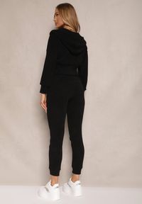 Renee - Czarny Komplet Dresowy z Bawełny Bluza z Kapturem i Spodnie Slim Inerisa. Kolor: czarny. Materiał: bawełna, dresówka. Wzór: aplikacja